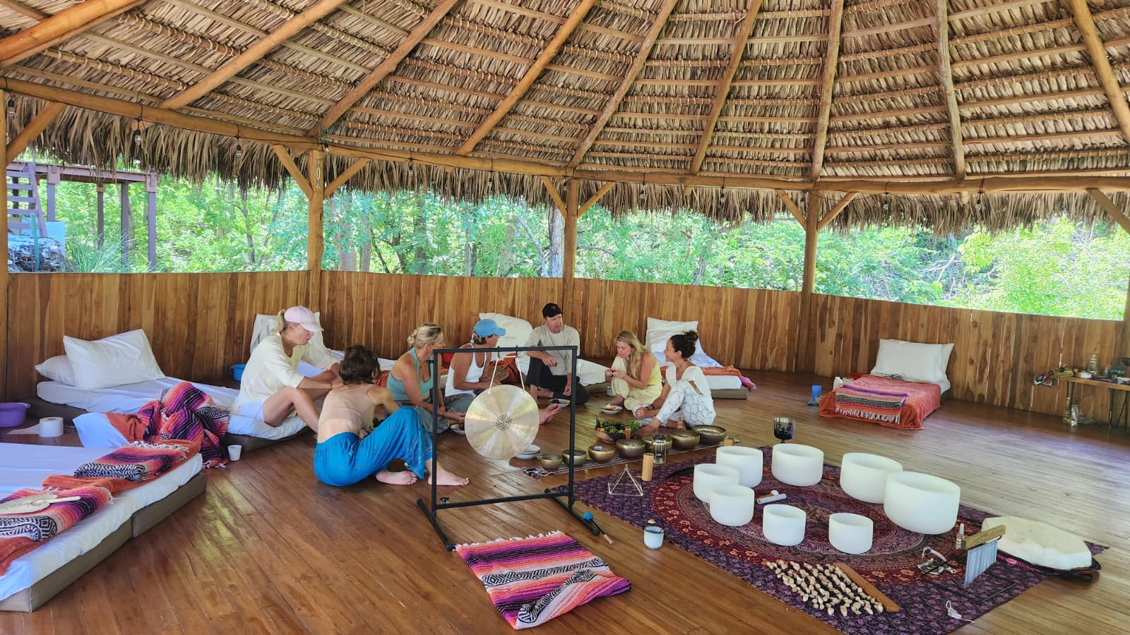 About hero — Ananda Lodge