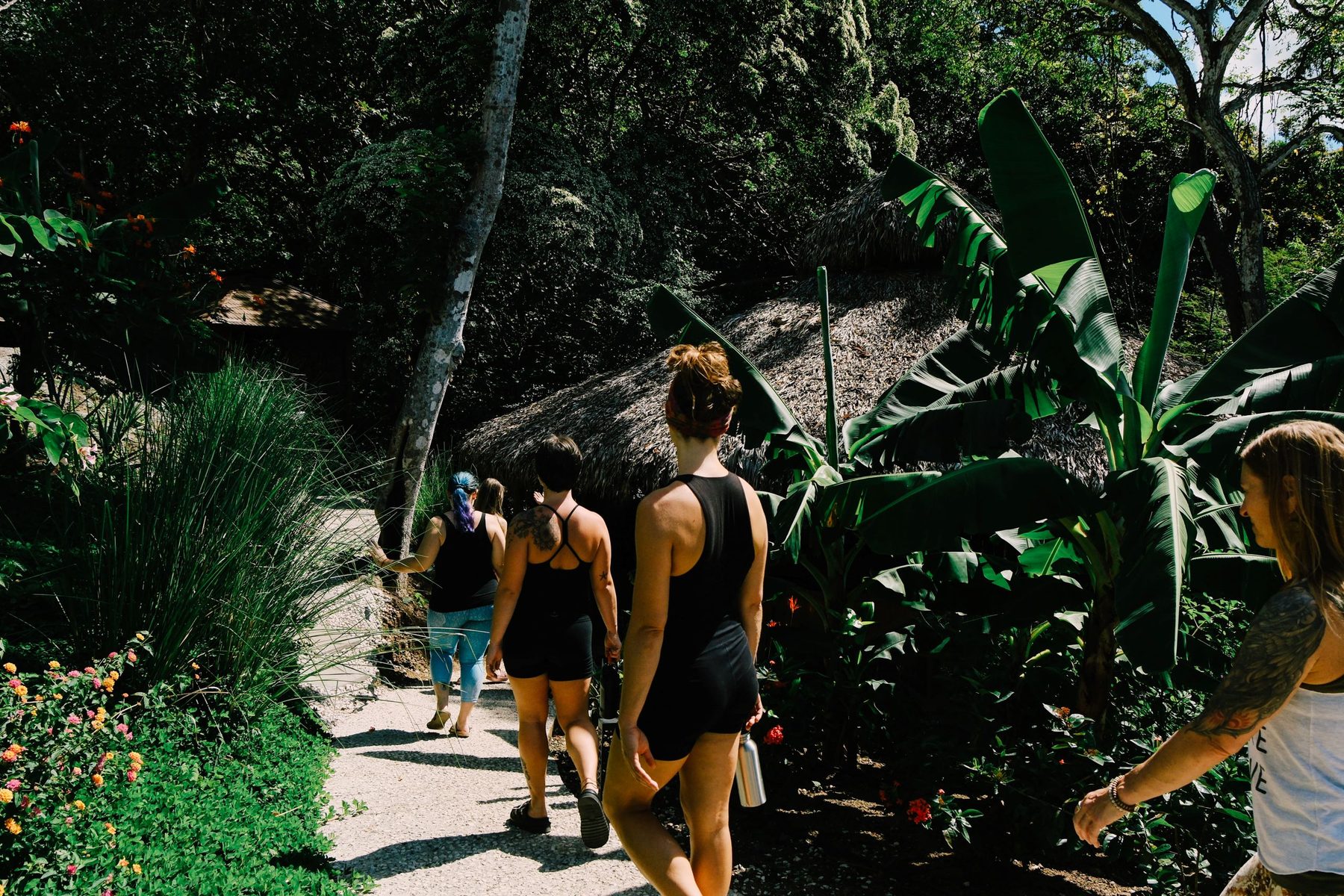 women's circle / radiant hero — Ananda Lodge