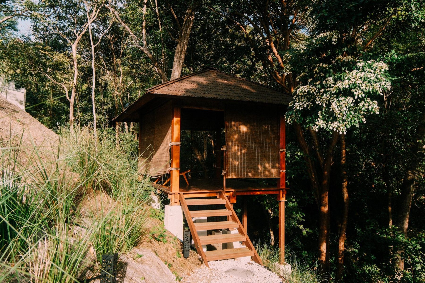 healing hut — Ananda Lodge