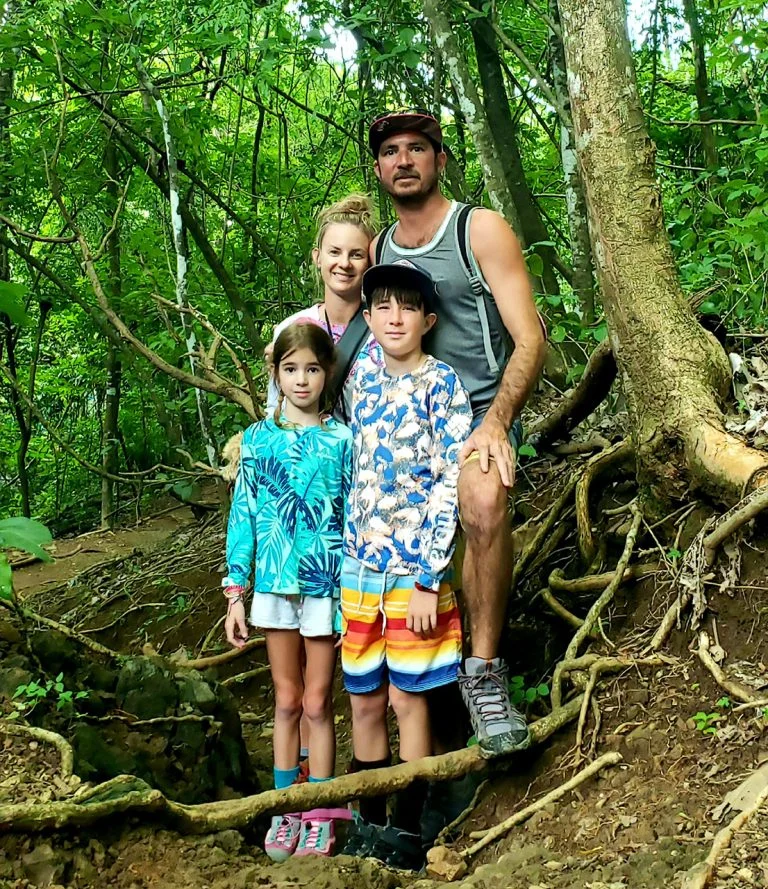 photo, the family / before — Ananda Lodge